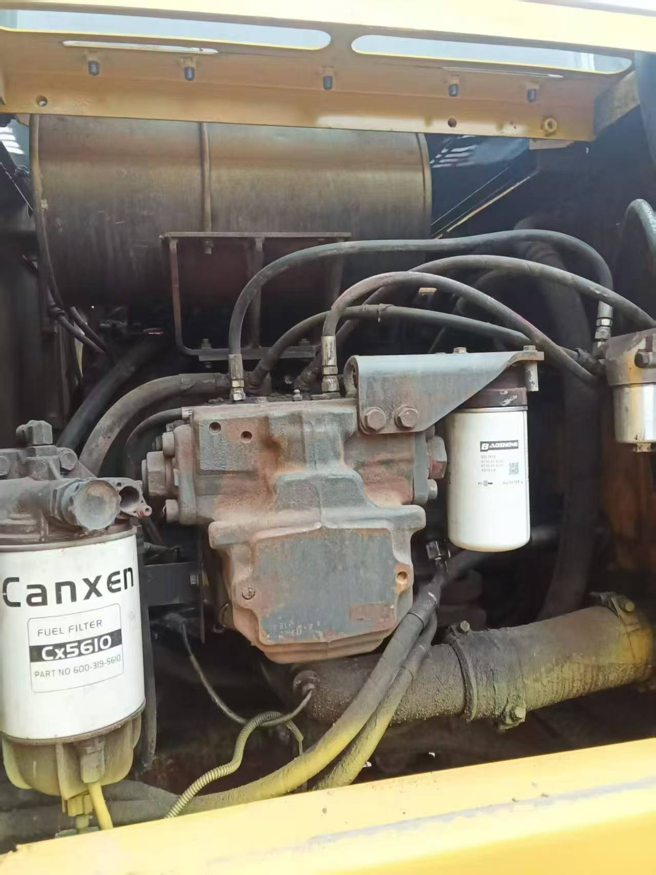 Buy Komatsu PC200-8 Used Excavator / 6
