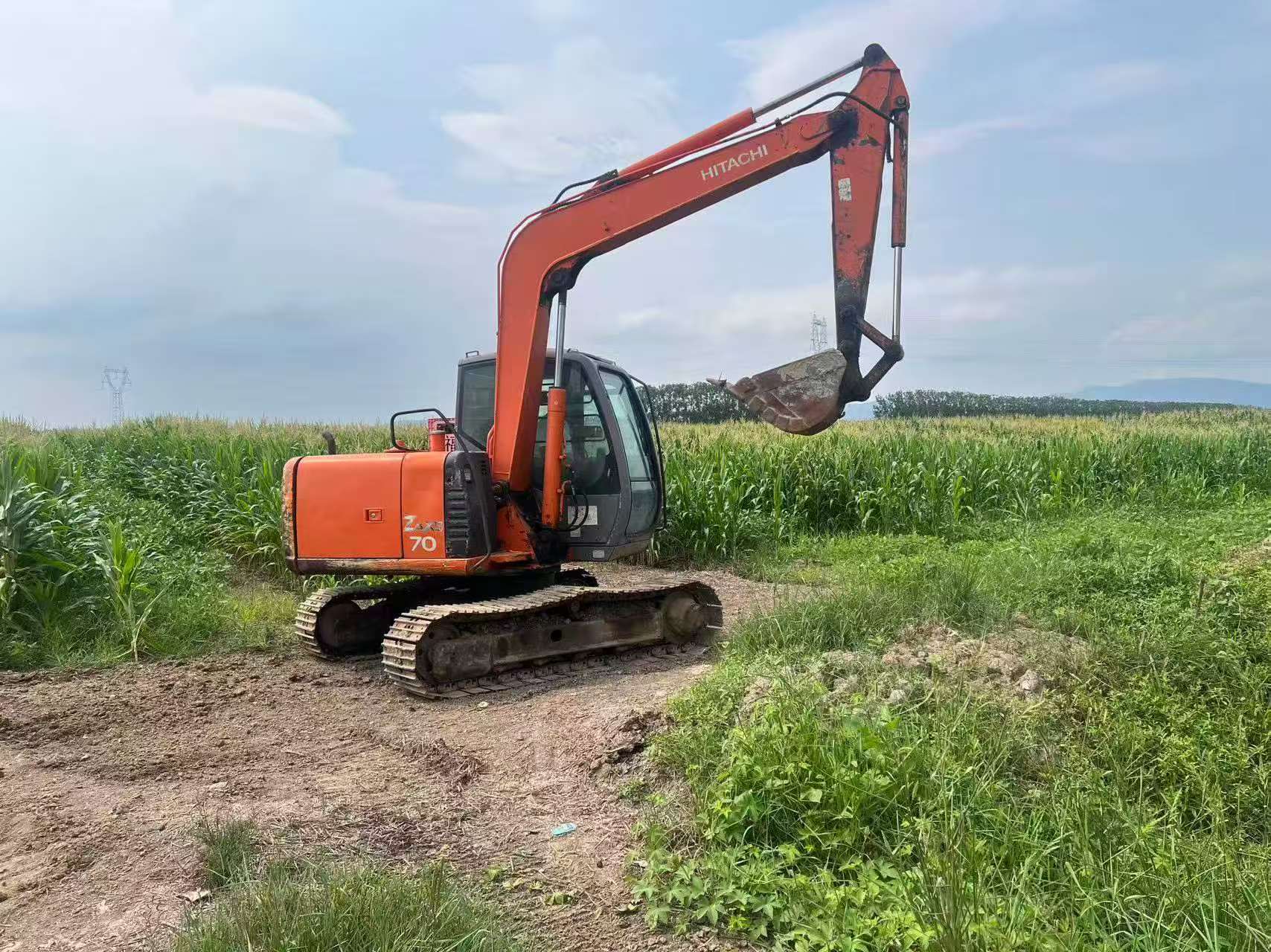 Buy Hitachi ZX70-6 Used Excavator / 3 Buy Hitachi ZX70-6 Used Excavator / 3