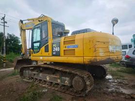 Buy Komatsu PC220 Used Excavator / 4 Buy Komatsu PC220 Used Excavator / 4