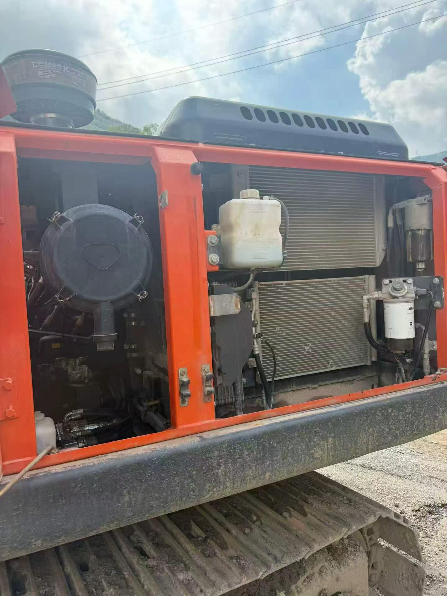 Buy Doosan DH215-7 Used Excavator / 3