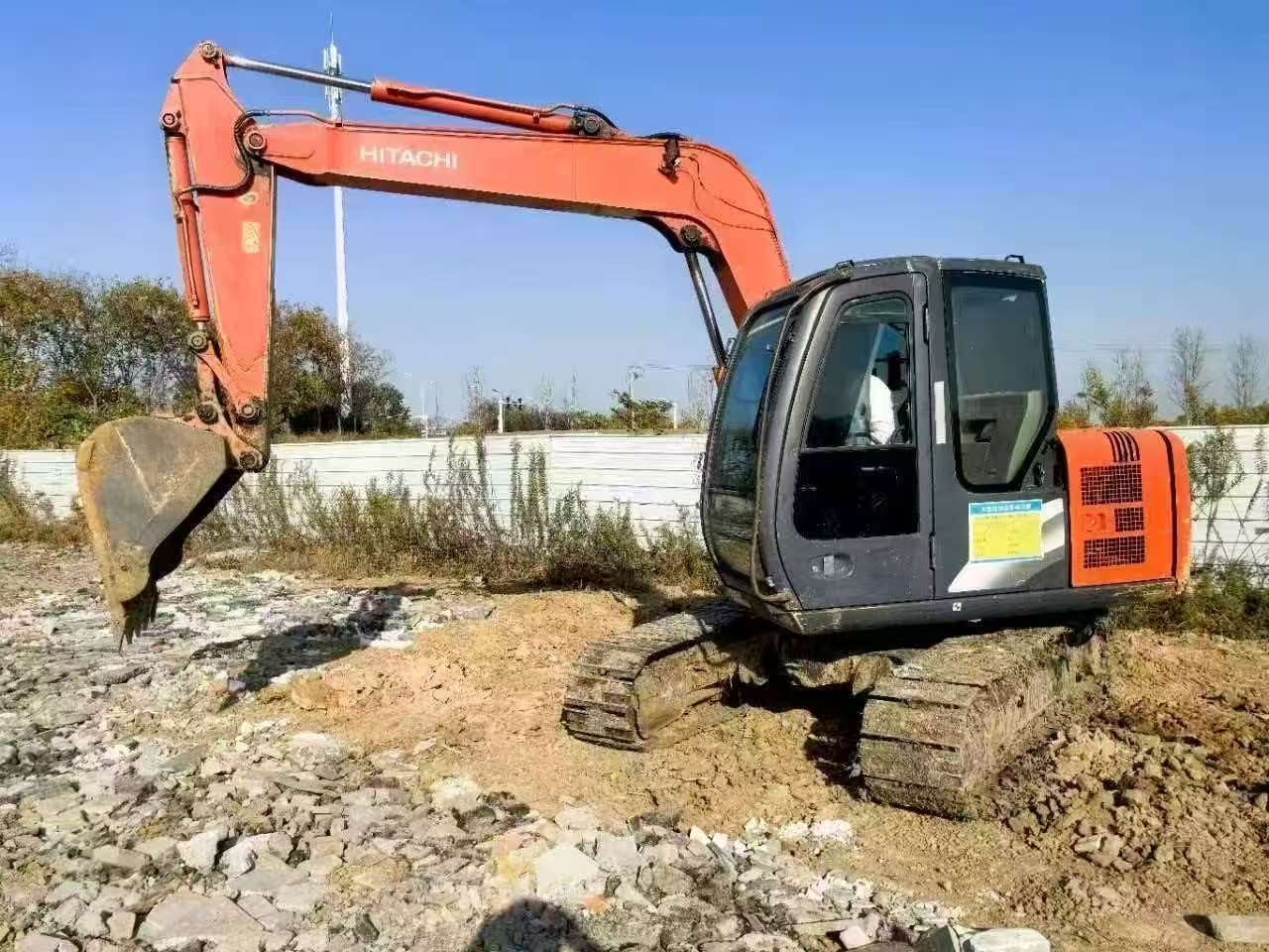 Buy Hitachi EX70 Used Excavator / 3 Buy Hitachi EX70 Used Excavator / 3