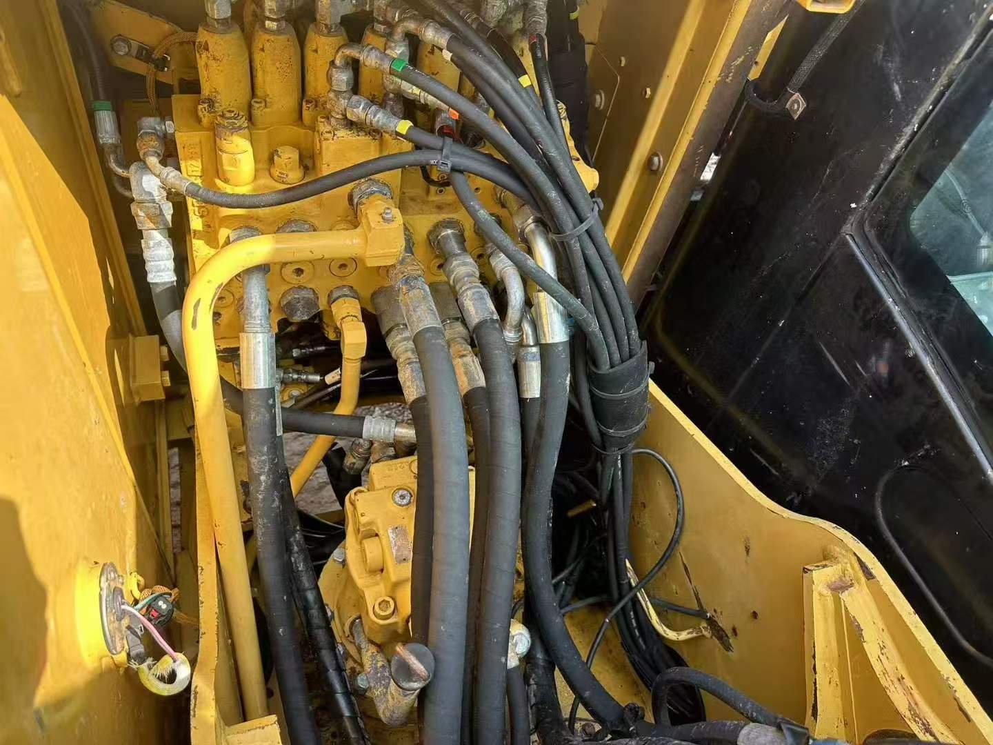 Buy Caterpillar 312 Used Excavator / 8