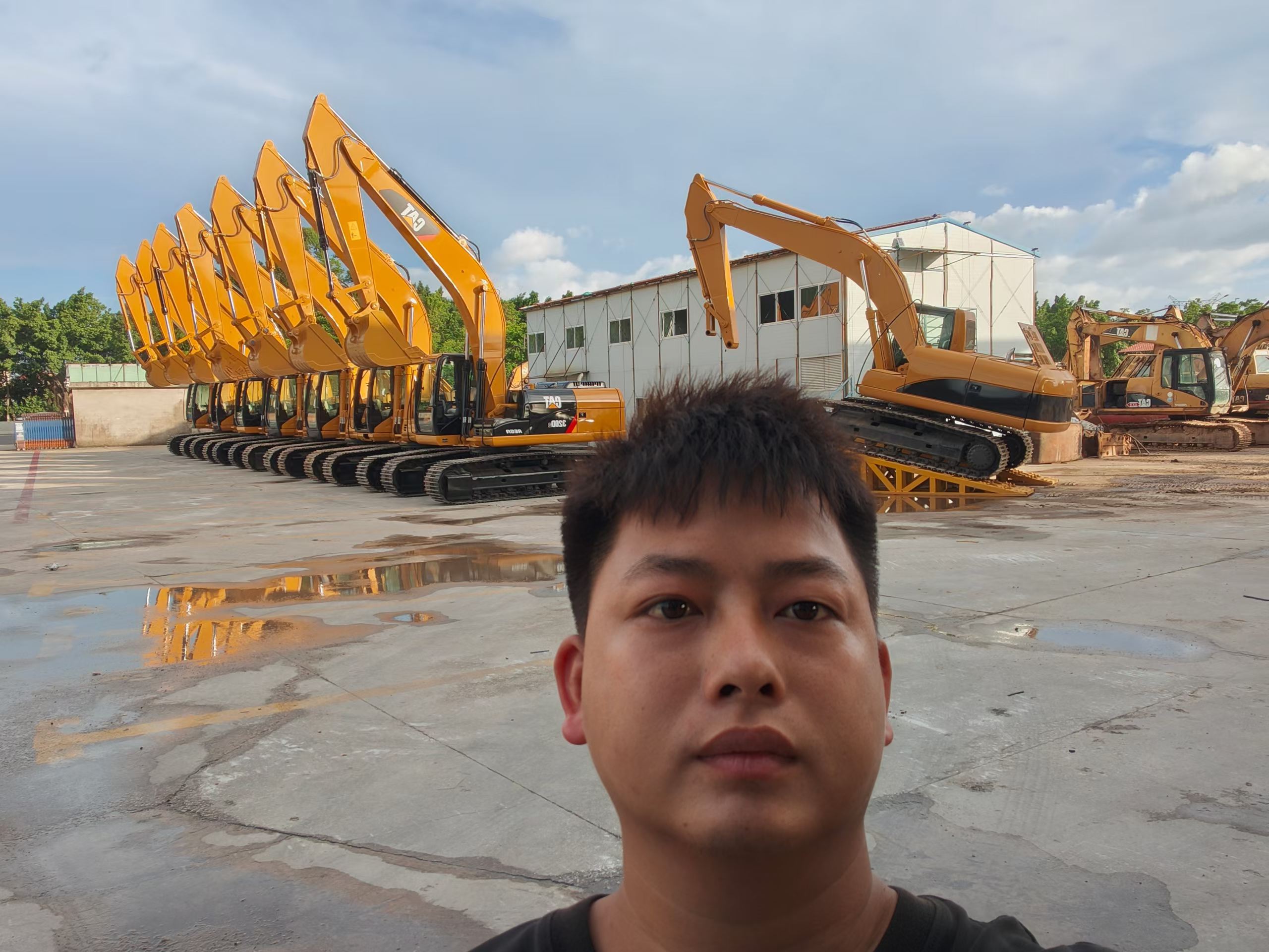 Buy Caterpillar 320C Used Excavator / 5
