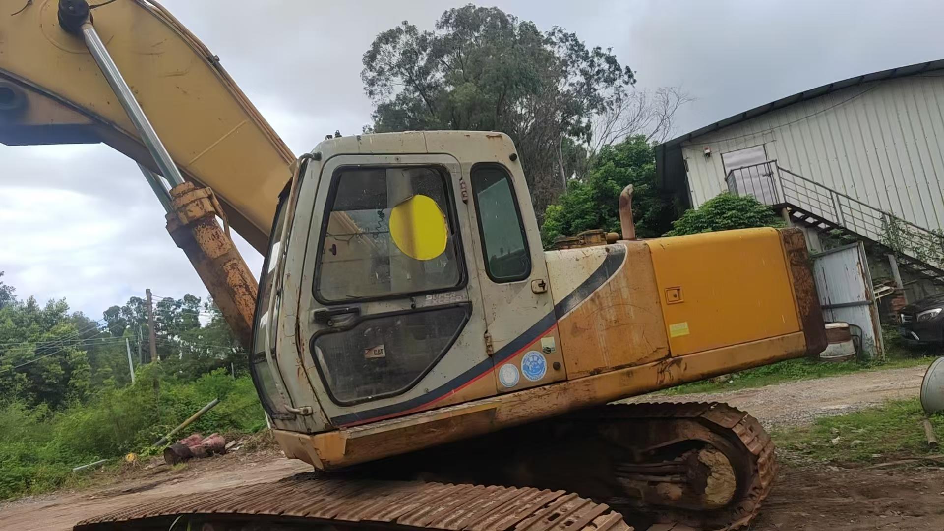 Buy Kato HD1430-7 Used Excavator / 2