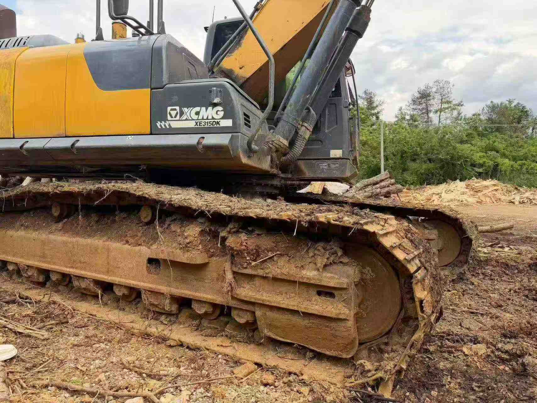 Buy XCMG XE270DK Used Excavator / 2