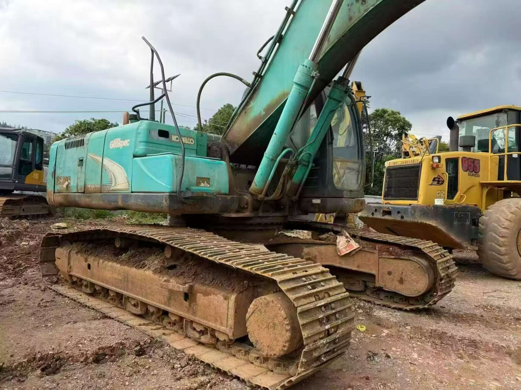 Buy Kobelco SK260 Used Excavator / 1