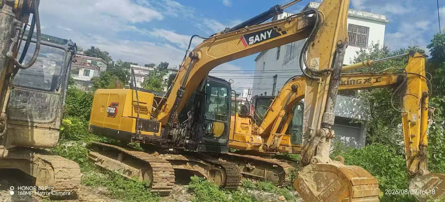 Buy Sany SY135 Used Excavator / 2