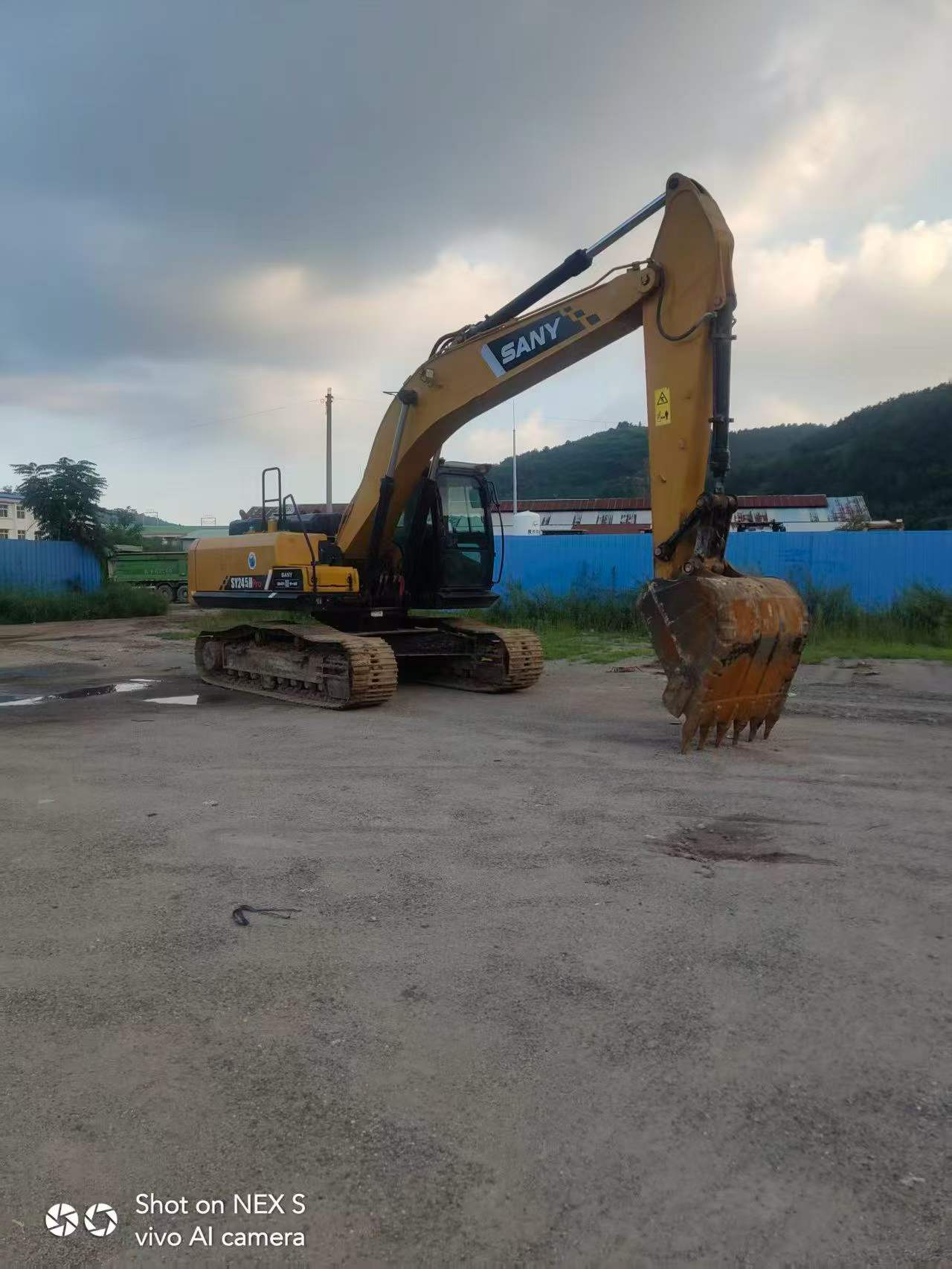 Buy Sany SY225C Used Excavator / 1