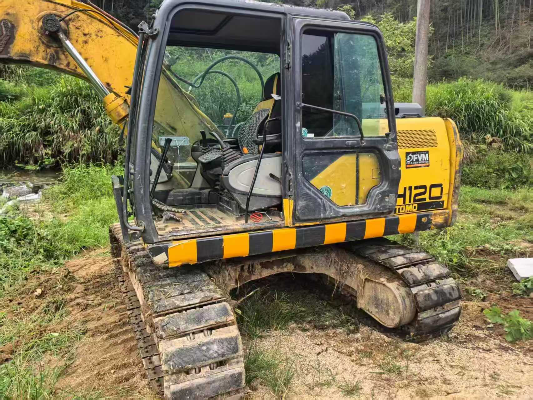Buy Sumitomo SH120-5 Used Excavator / 7 Buy Sumitomo SH120-5 Used Excavator / 7