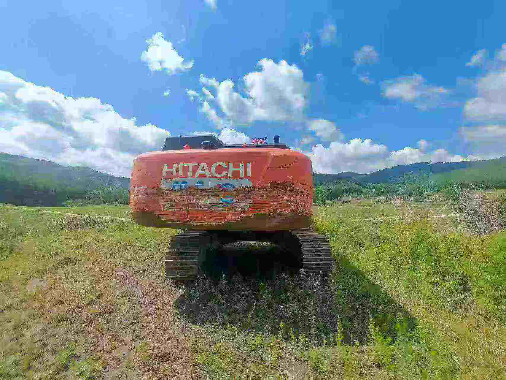 Buy Hitachi ZX330-5A Used Excavator / 2 Buy Hitachi ZX330-5A Used Excavator / 2