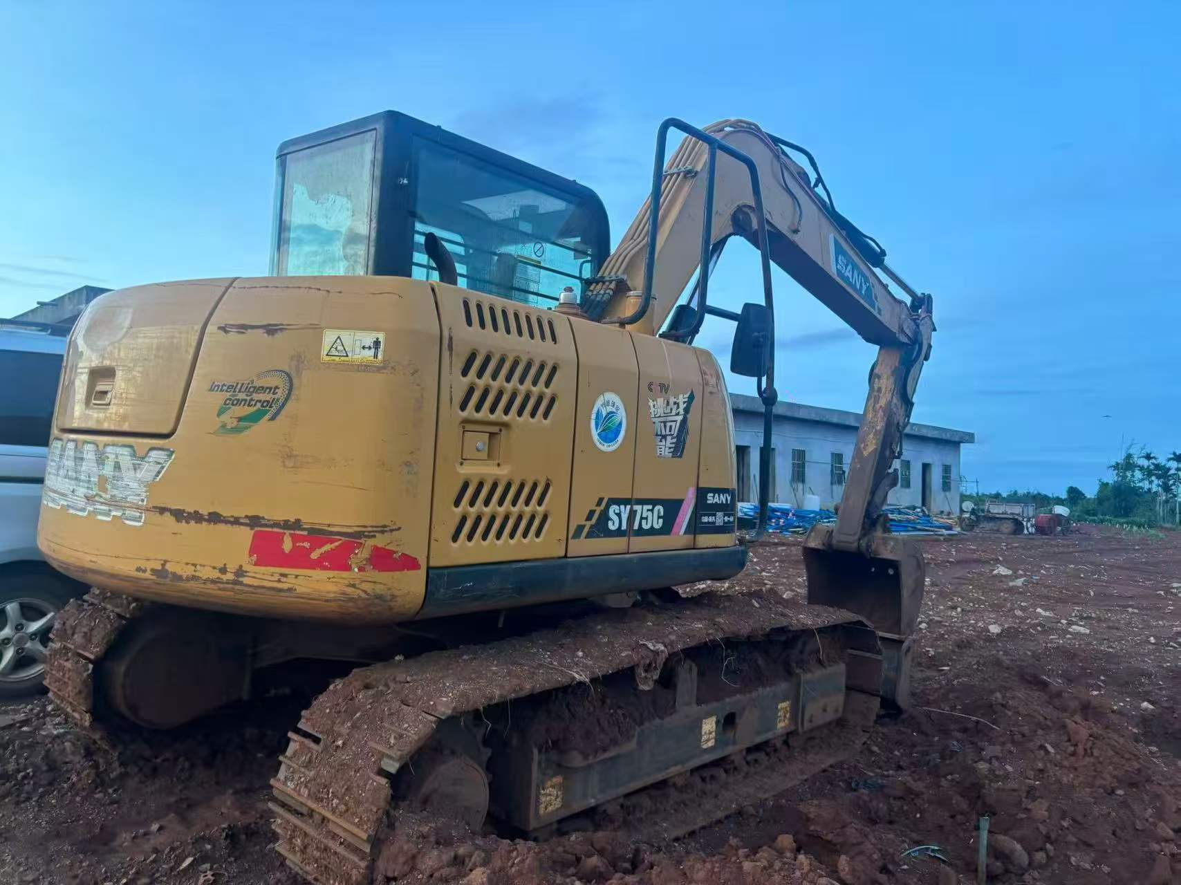 Buy Sany SY75 Used Excavator / 2 Buy Sany SY75 Used Excavator / 2