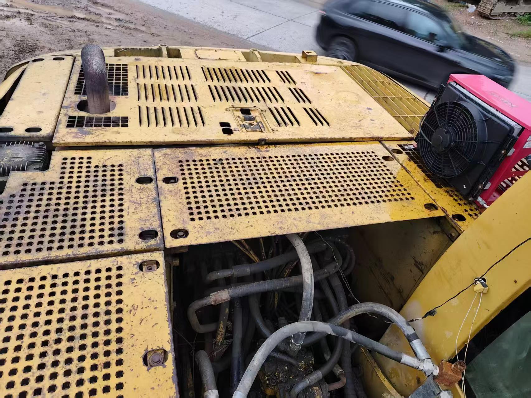 Buy Caterpillar 320C Used Excavator / 4 Buy Caterpillar 320C Used Excavator / 4