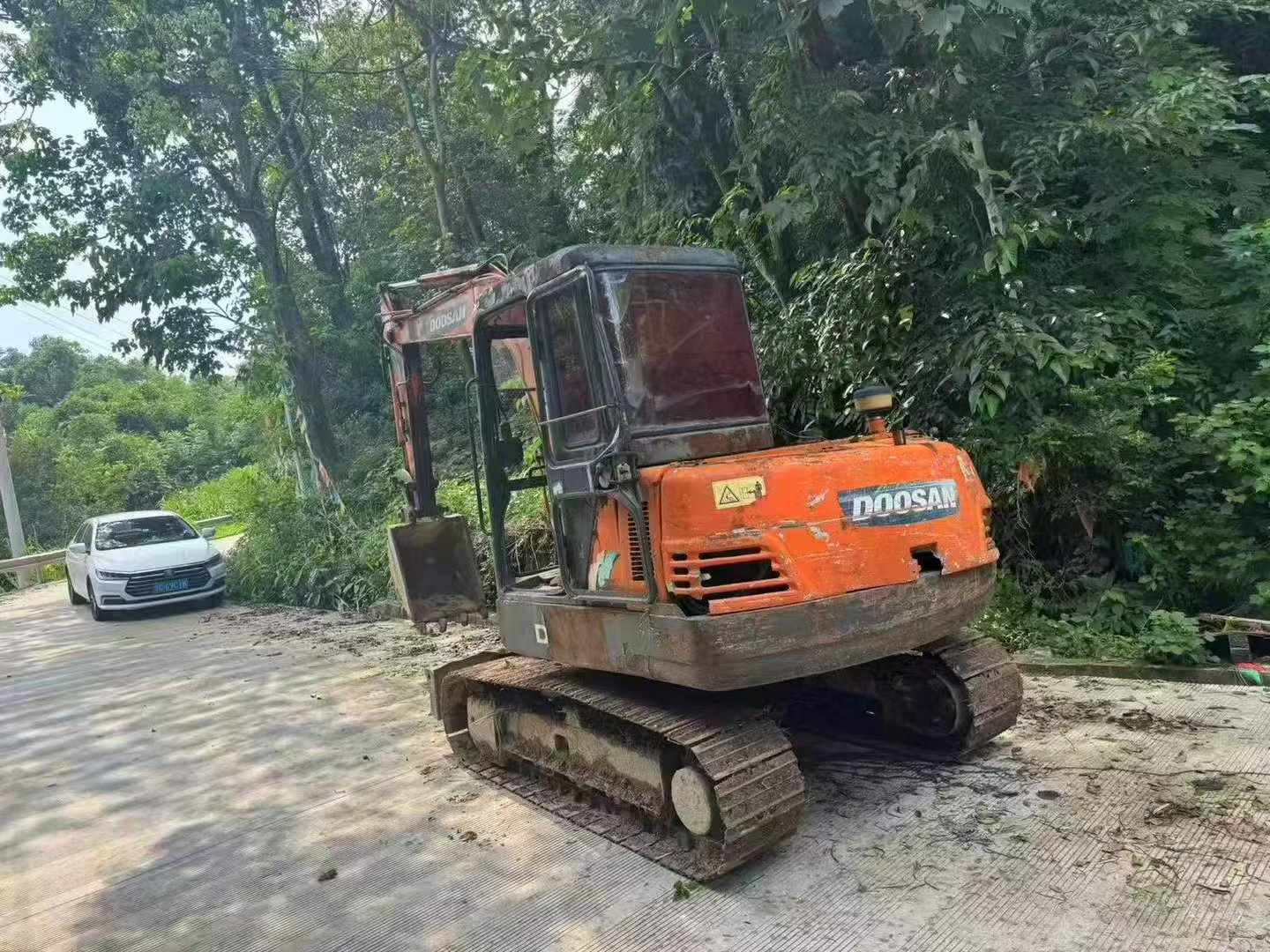 Buy Doosan DH55-7 Used Excavator / 3