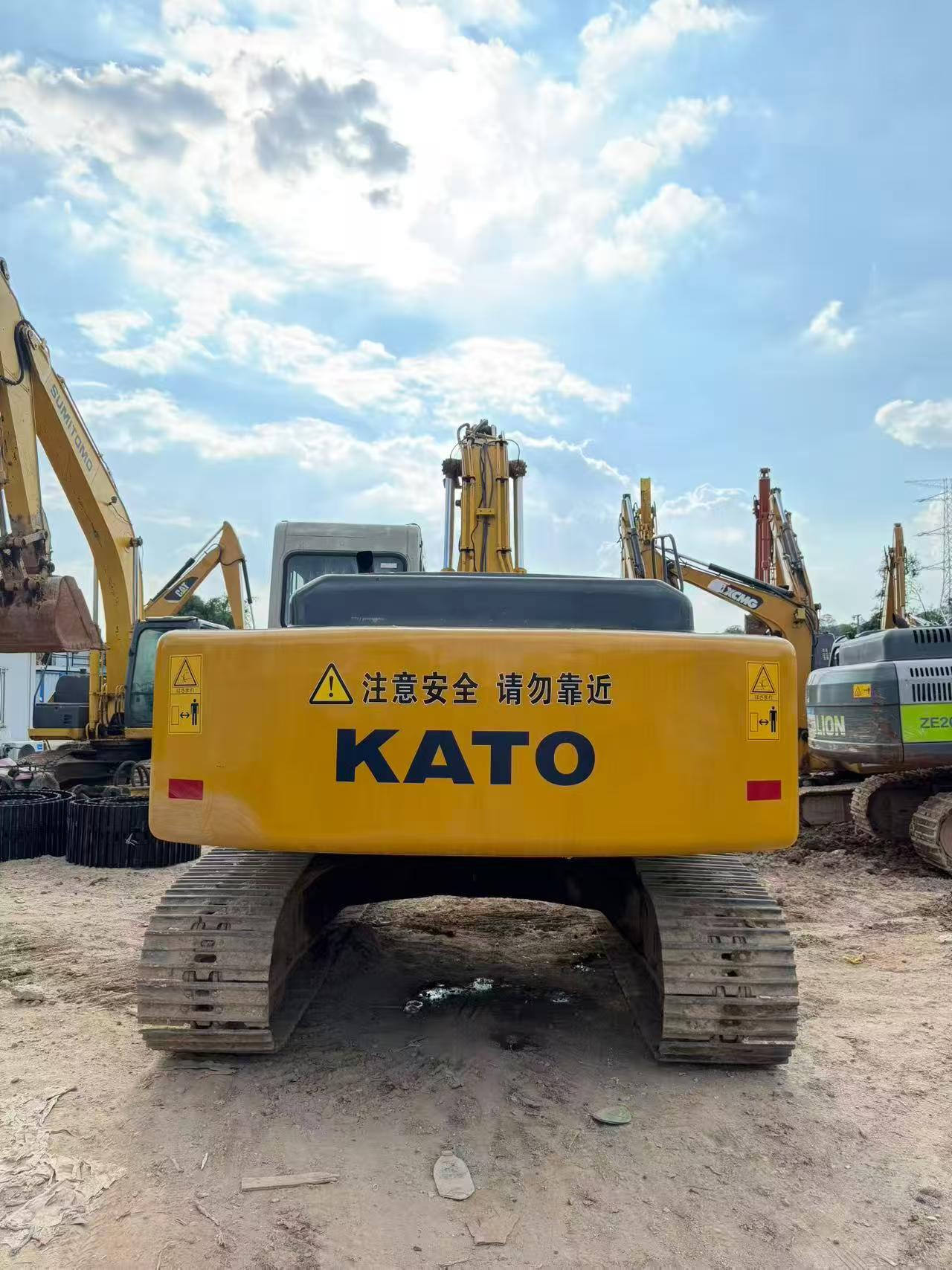 Buy Kato HD1023-LC Used Excavator / 9 Buy Kato HD1023-LC Used Excavator / 9