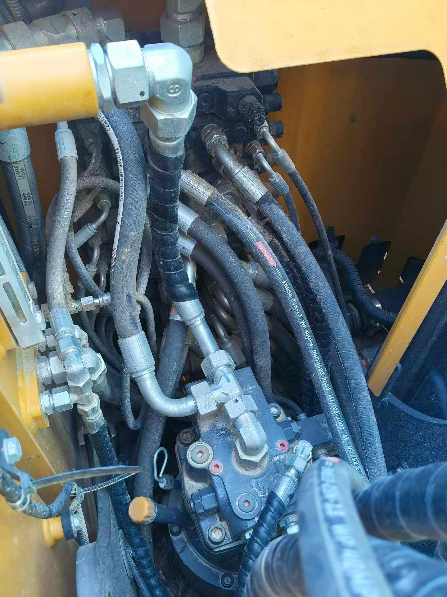Buy XCMG XE75C Used Excavator / 7 Buy XCMG XE75C Used Excavator / 7
