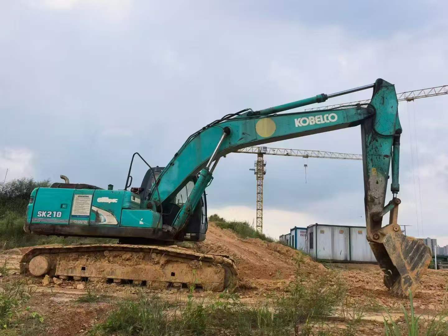 Buy Kobelco SK210 Used Excavator / 1