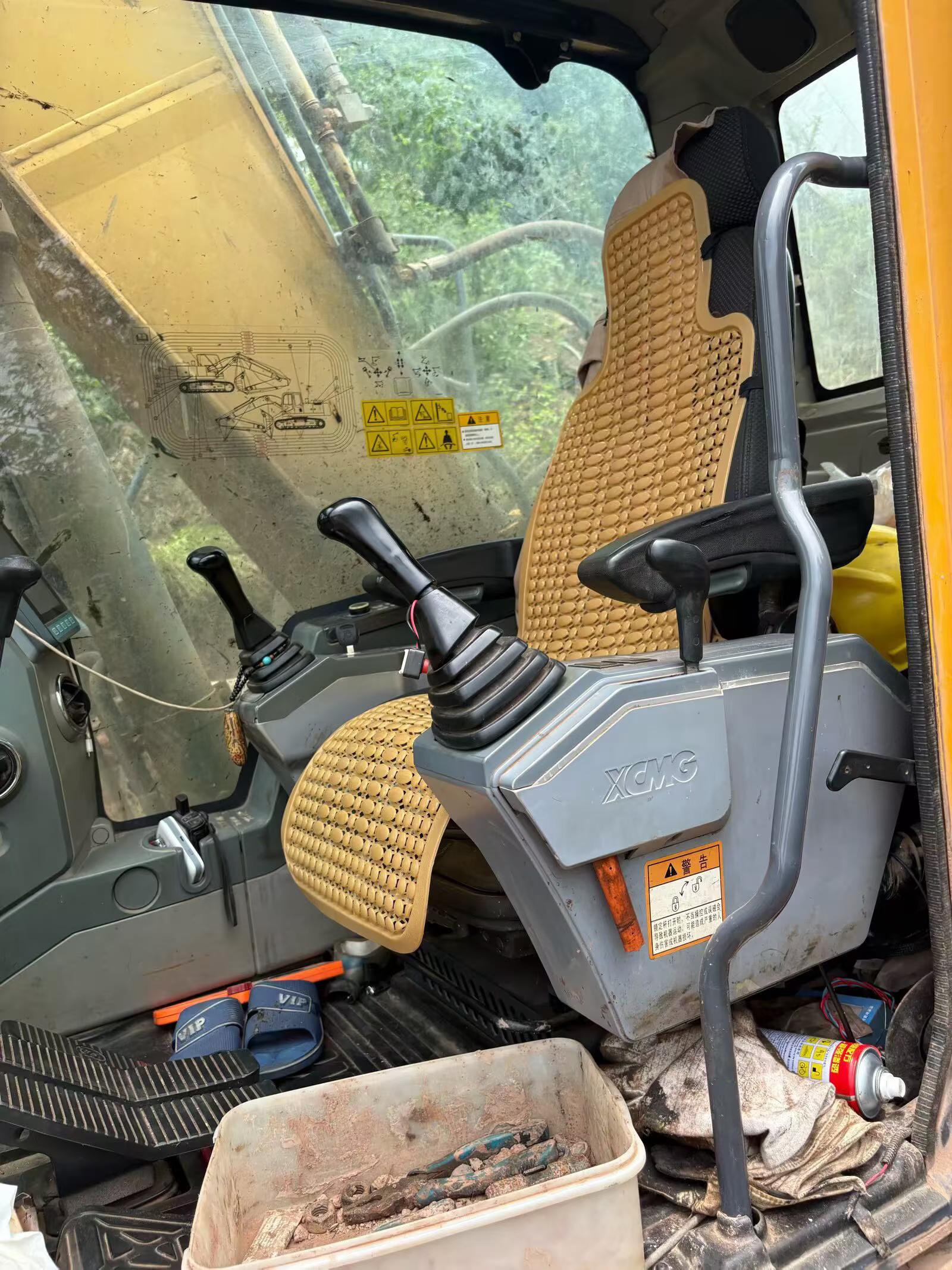 Buy XCMG XE200 Used Excavator / 3 Buy XCMG XE200 Used Excavator / 3