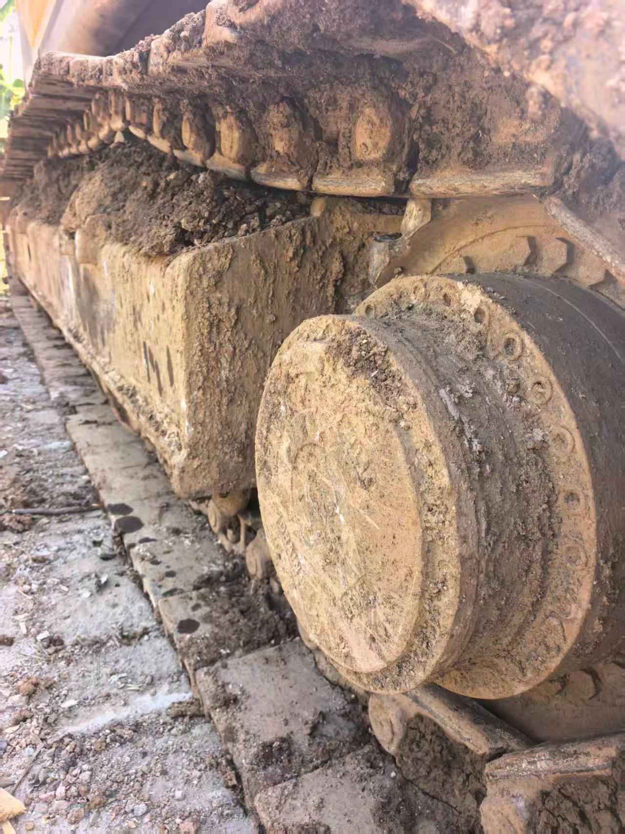 Buy Hyundai R385LVS Used Excavator / 6