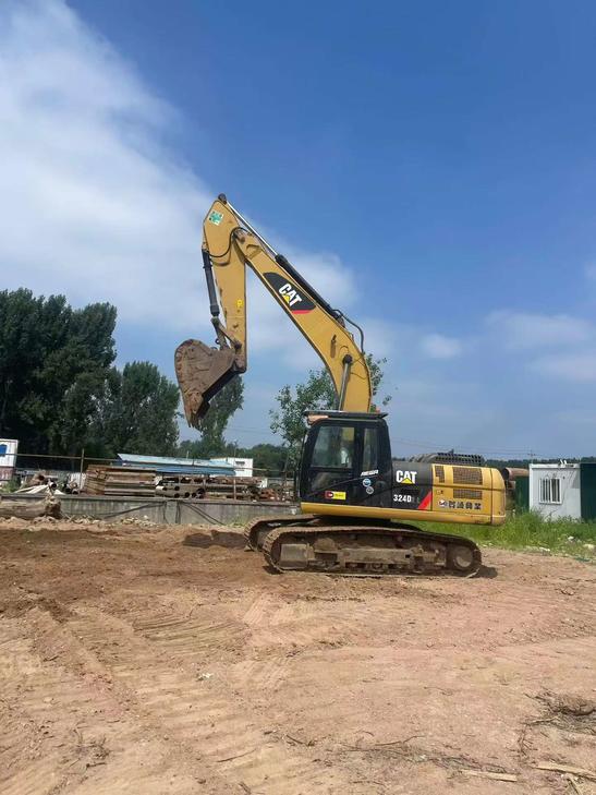 Buy Caterpillar 324D Used Excavator / 1