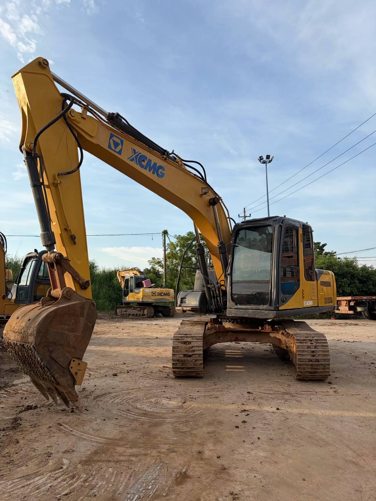 Buy XCMG XE135B Used Excavator / 5