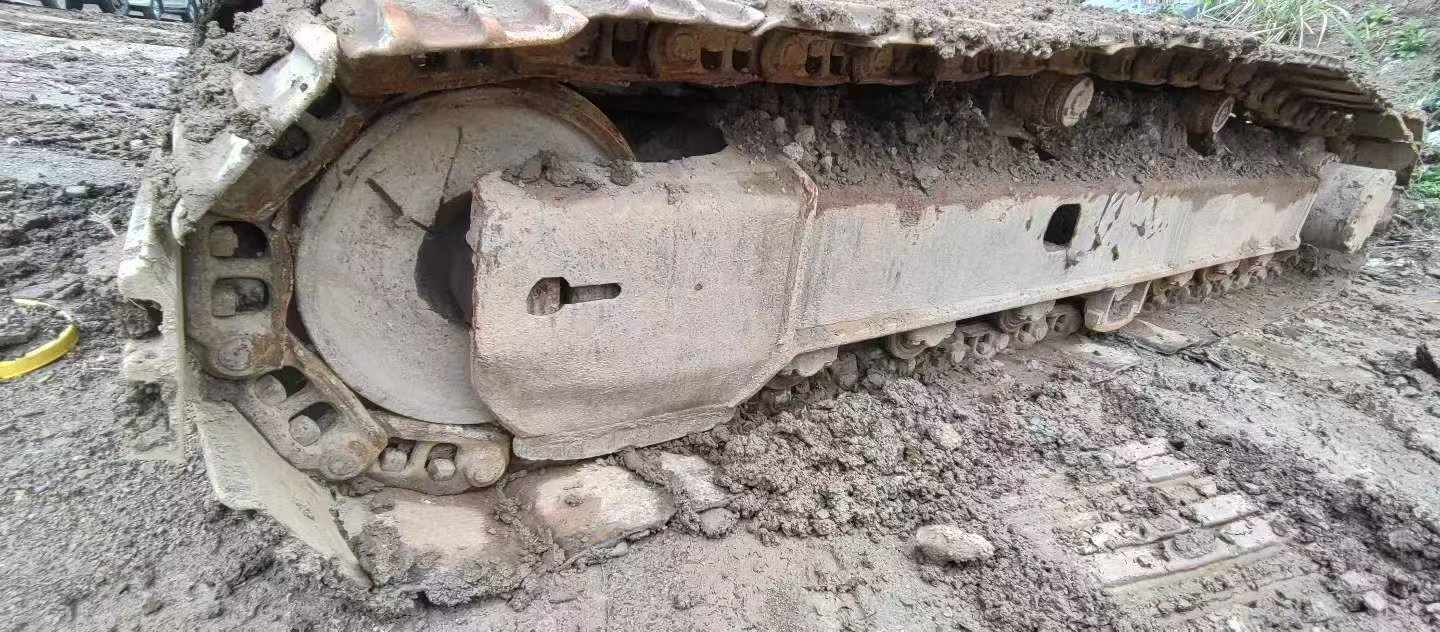 Buy Hitachi ZX200-6 Used Excavator / 8