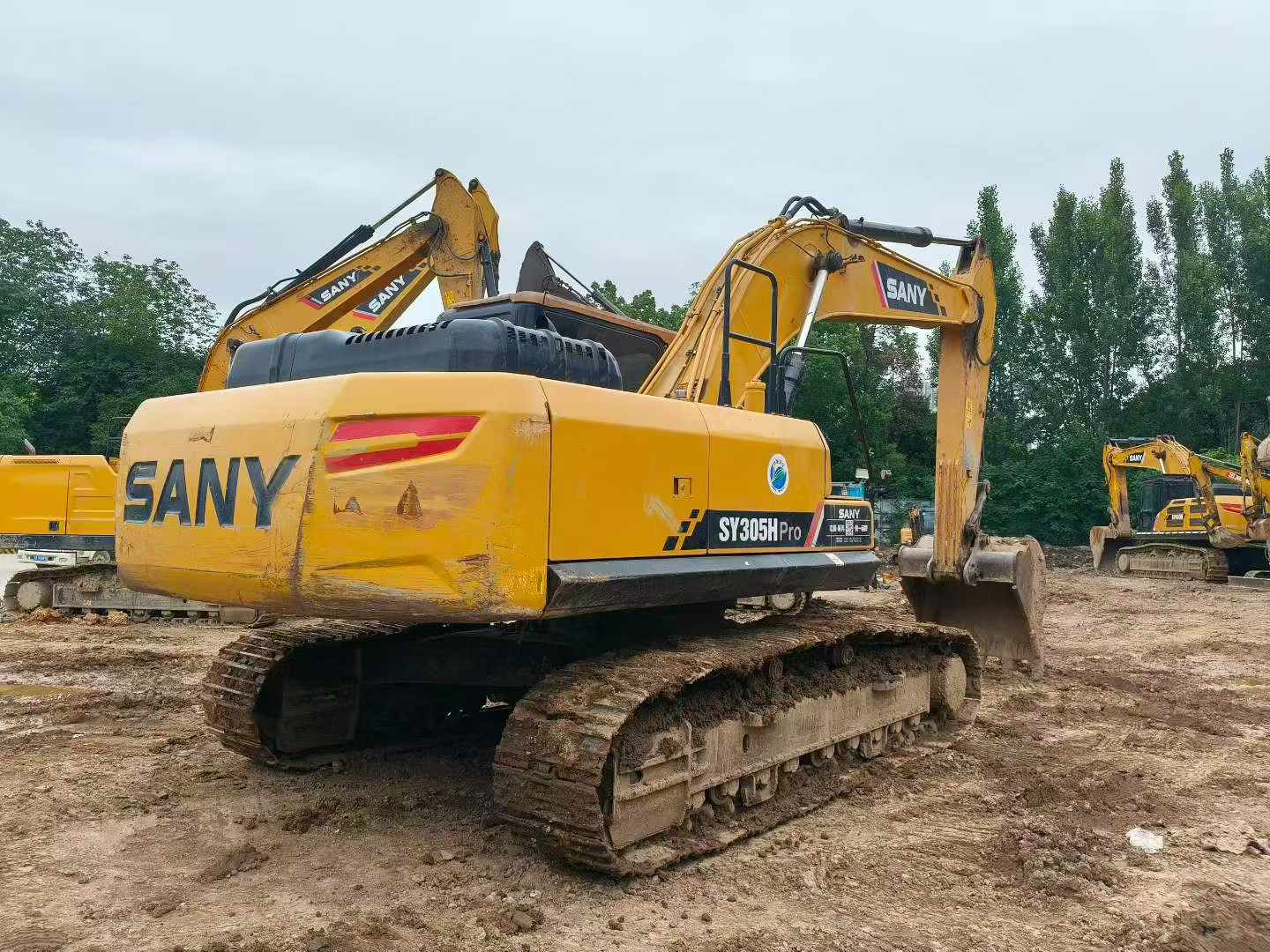 Buy Sany SY245H Used Excavator / 2 Buy Sany SY245H Used Excavator / 2