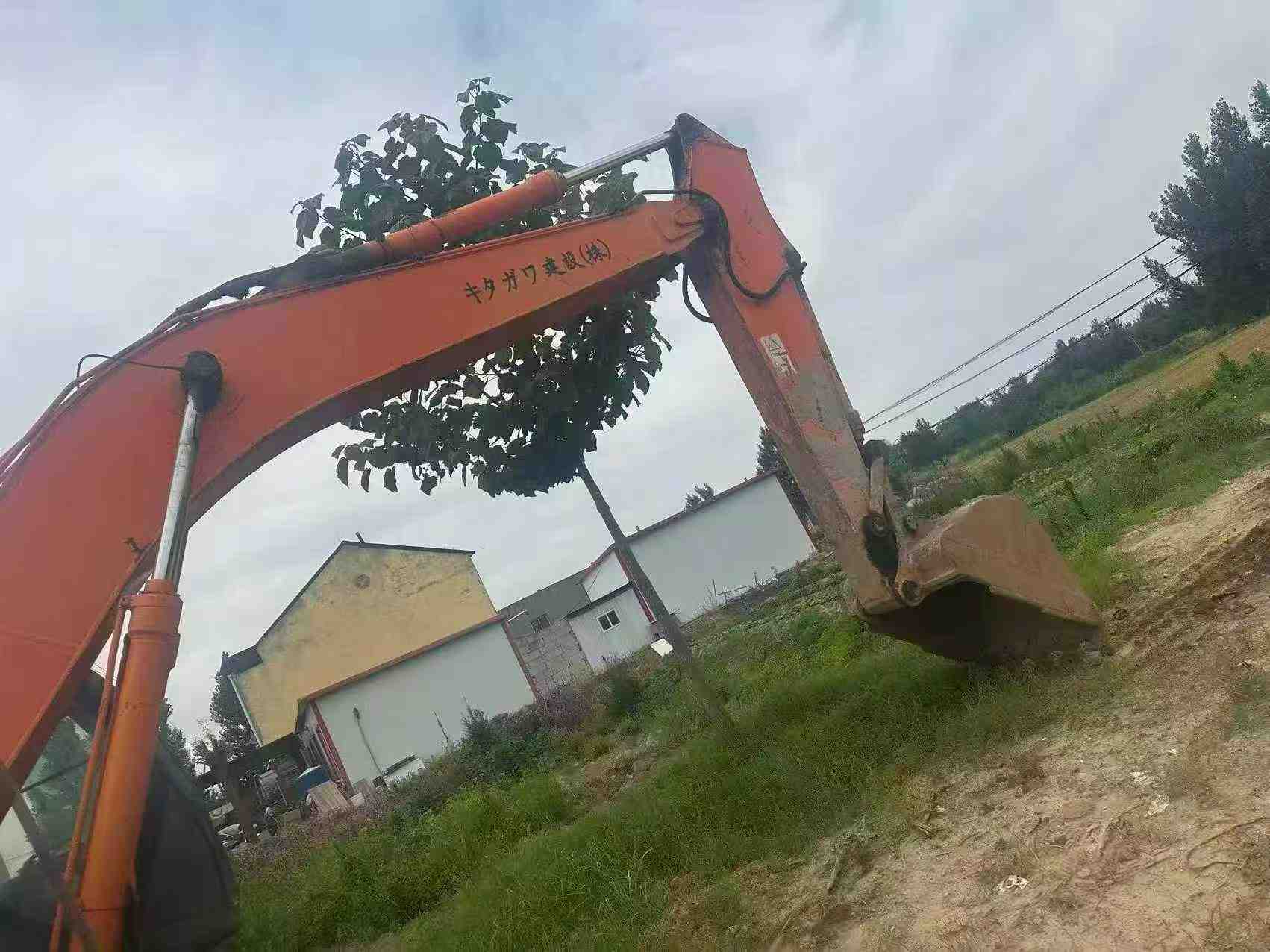 Buy Hitachi EX200-3 Used Excavator / 3 Buy Hitachi EX200-3 Used Excavator / 3