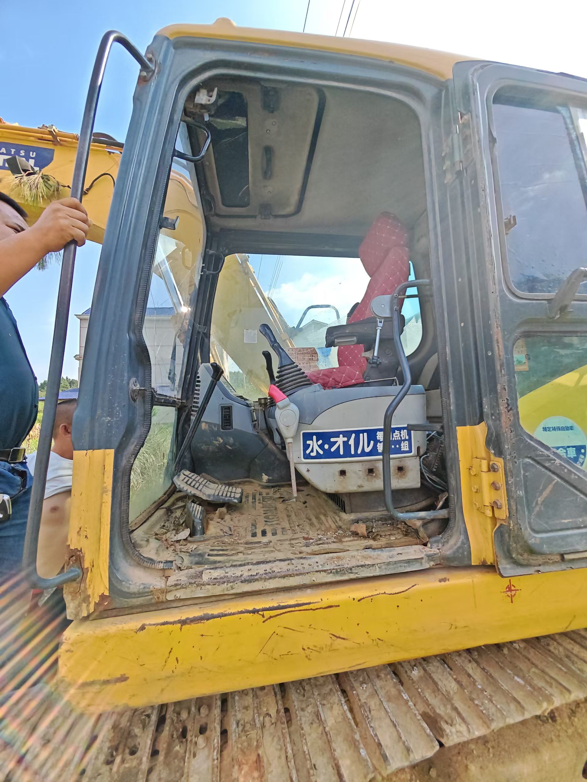 Buy Komatsu PC130-7 Used Excavator / 7 Buy Komatsu PC130-7 Used Excavator / 7