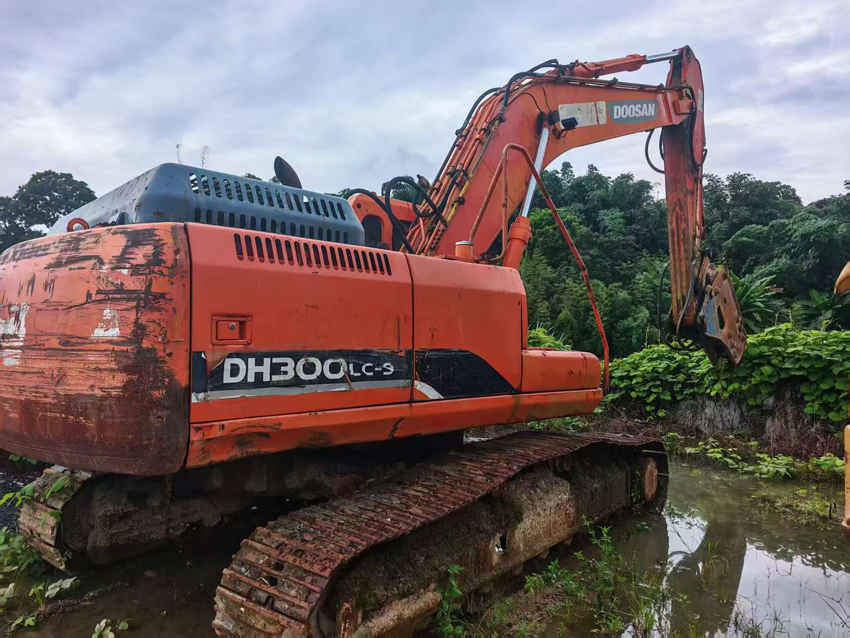 Buy Doosan S300 Used Excavator / 3