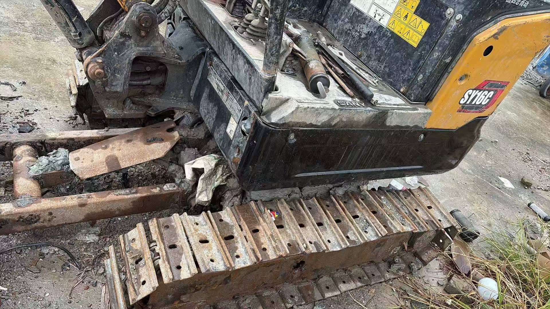 Buy Sany SY16C Used Excavator / 3