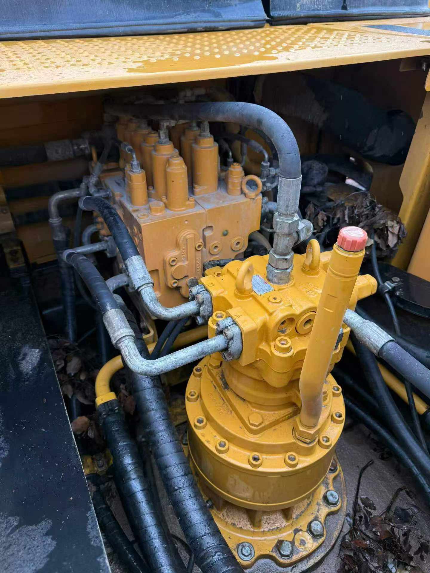 Buy Sany SY245H Used Excavator / 8 Buy Sany SY245H Used Excavator / 8