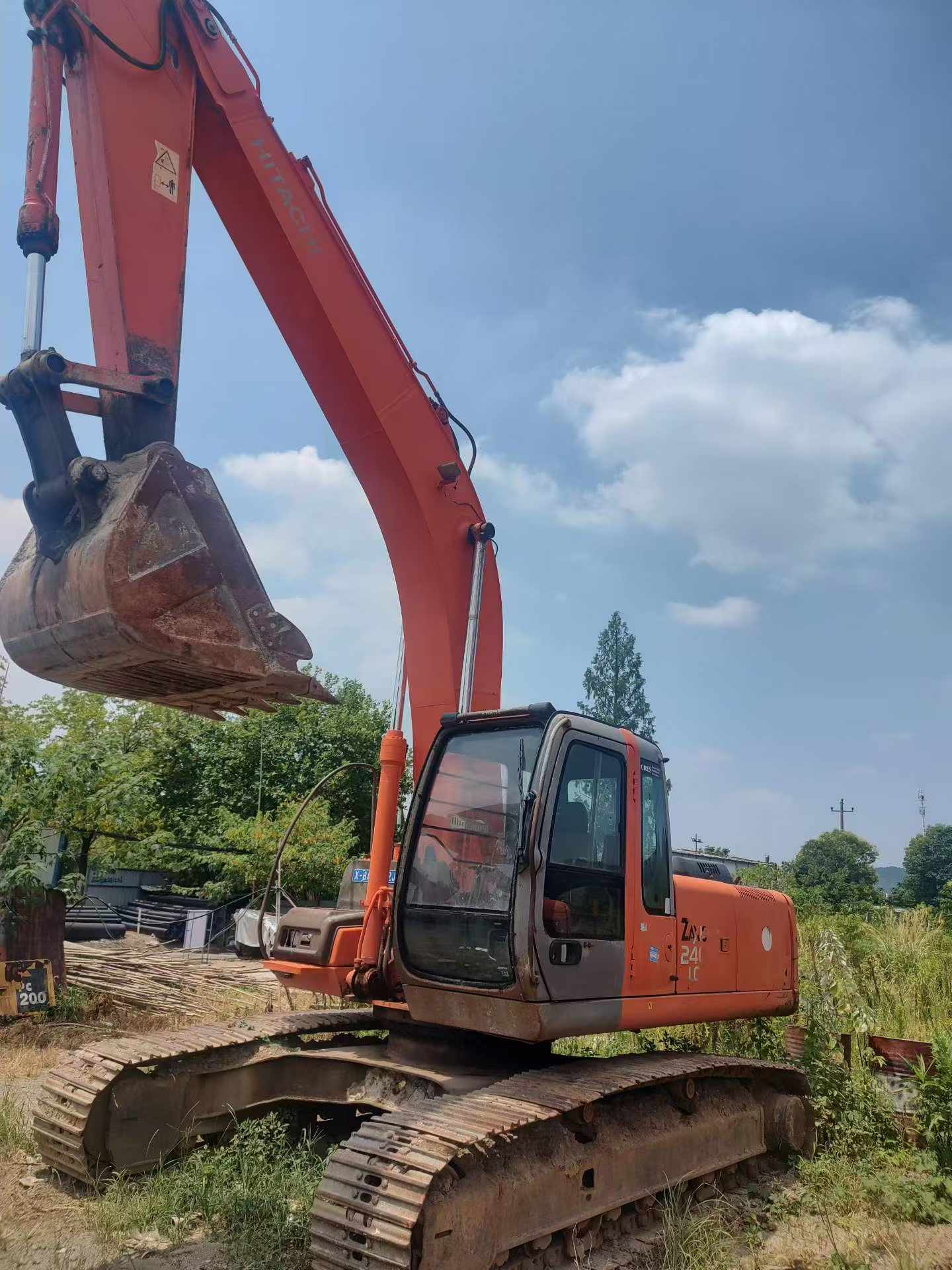 Buy Hitachi EX230-6 Used Excavator / 4 Buy Hitachi EX230-6 Used Excavator / 4
