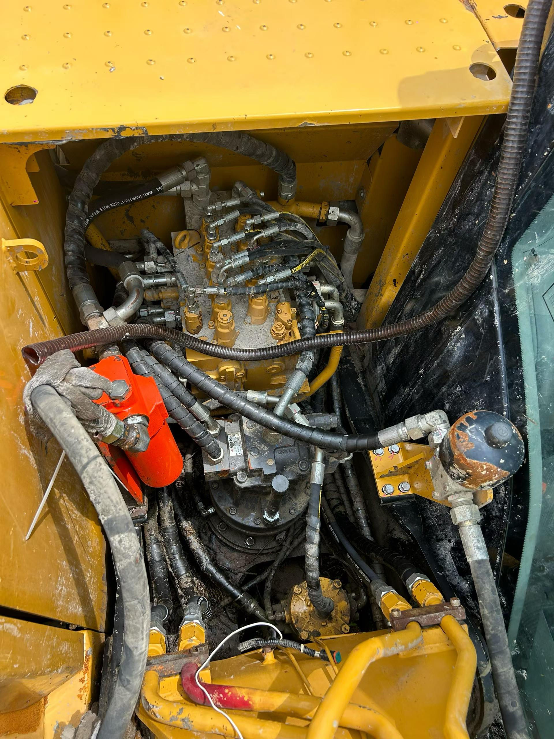 Buy Sany SY135 Used Excavator / 4