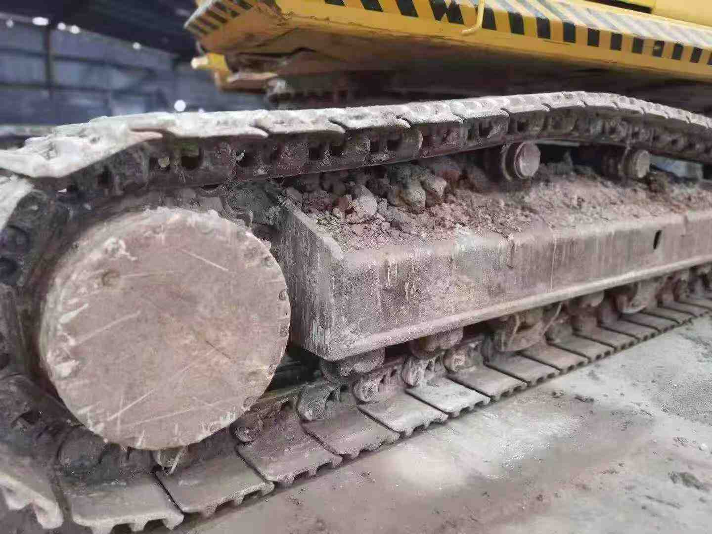 Buy Komatsu PC390LC-8M0 Used Excavator / 6