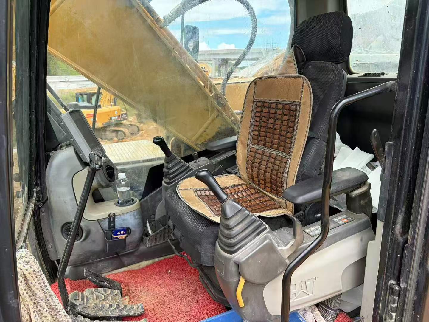 Buy Caterpillar 320D Used Excavator / 8 Buy Caterpillar 320D Used Excavator / 8