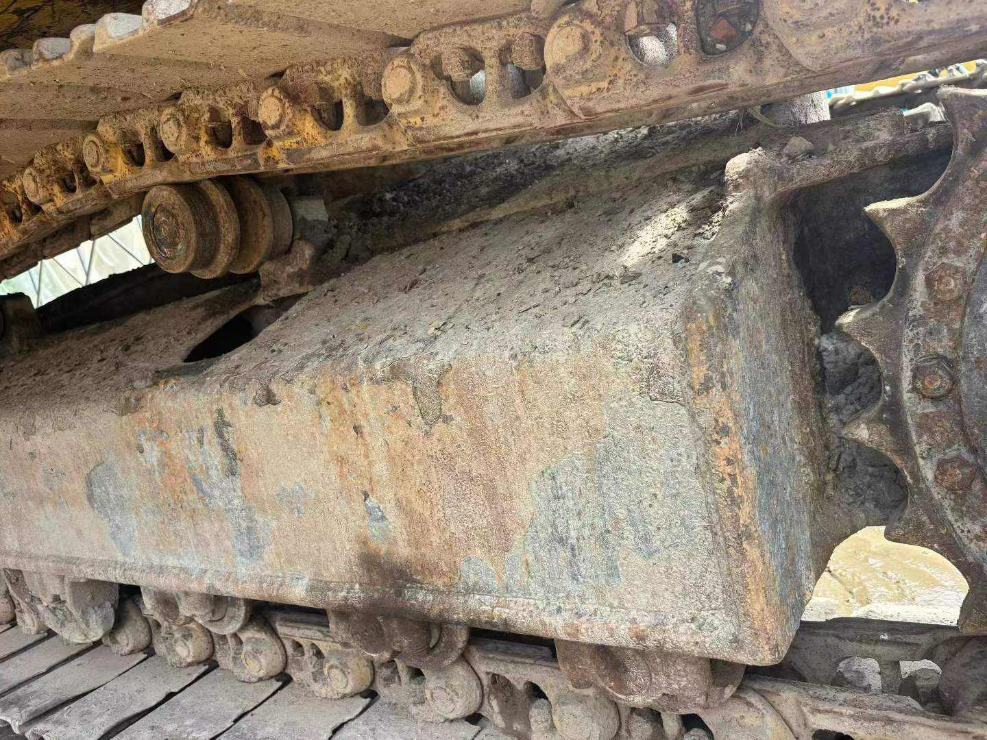 Buy Komatsu PC200 Used Excavator / 9