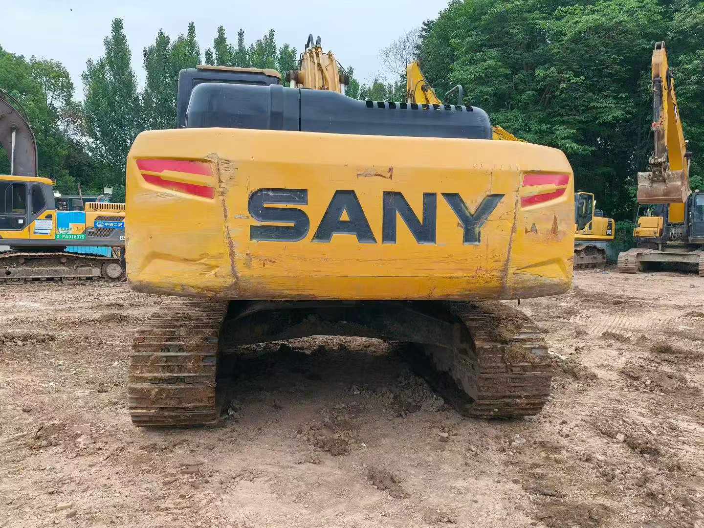 Buy Sany SY245H Used Excavator / 4 Buy Sany SY245H Used Excavator / 4