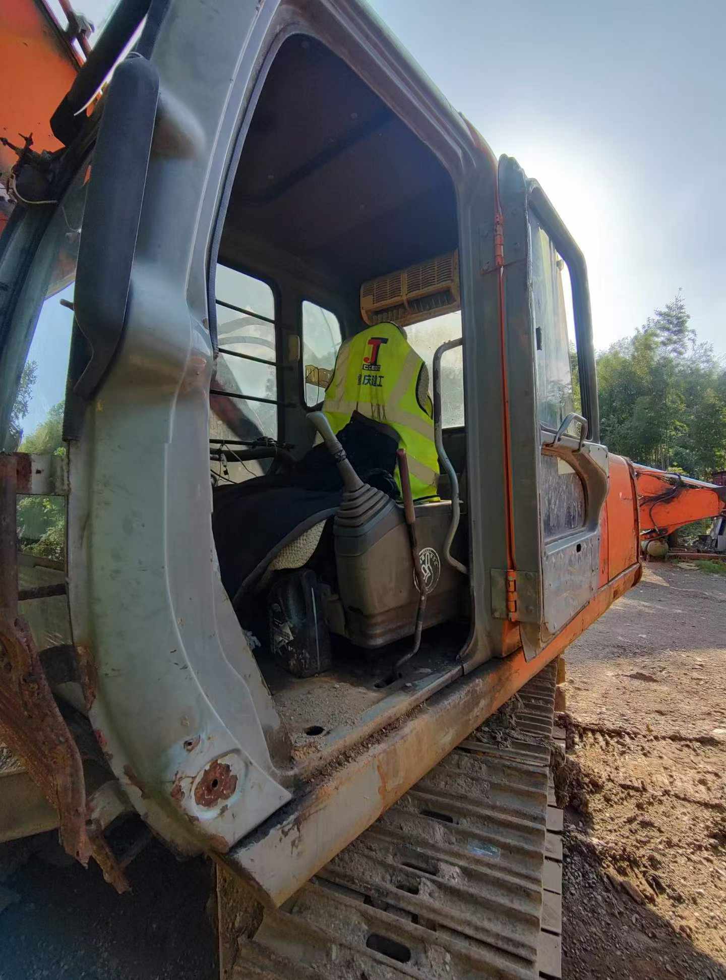 Buy Hitachi ZX200-6 Used Excavator / 5