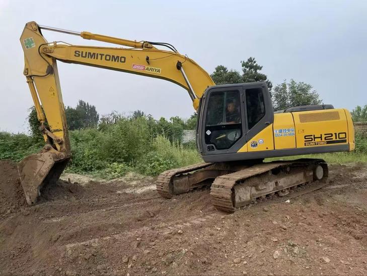 Buy Sumitomo SH210-5 Used Excavator / 1