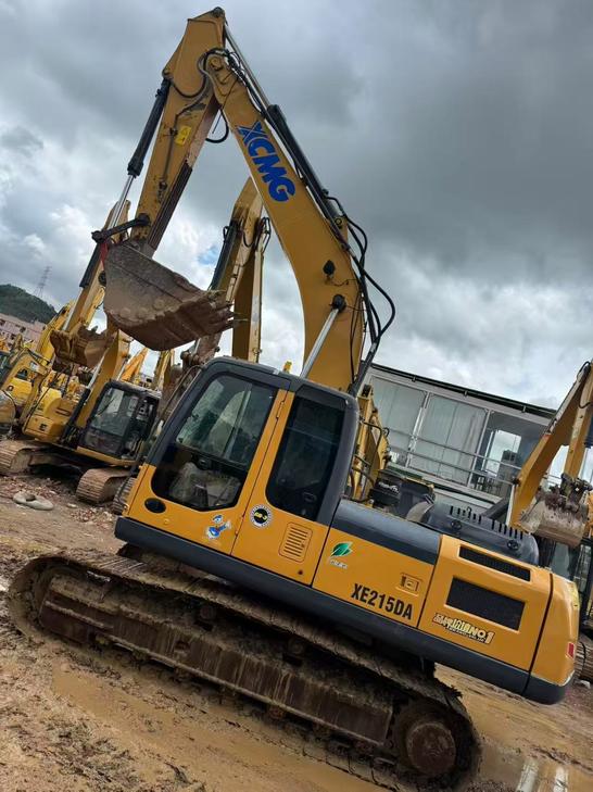 Buy XCMG XE200DA Used Excavator / 1