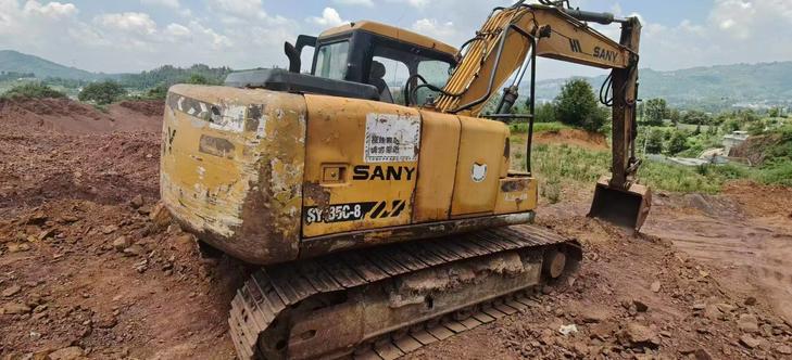 Buy Sany SY135 Used Excavator / 1
