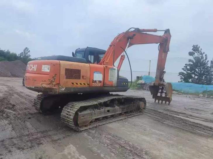 Buy Hitachi EX200 Used Excavator / 1