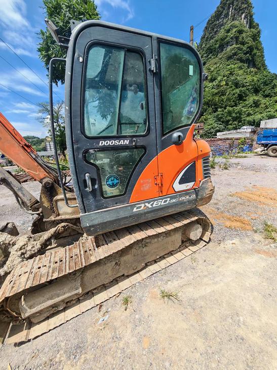 Buy Doosan DX60-9C Used Excavator / 1
