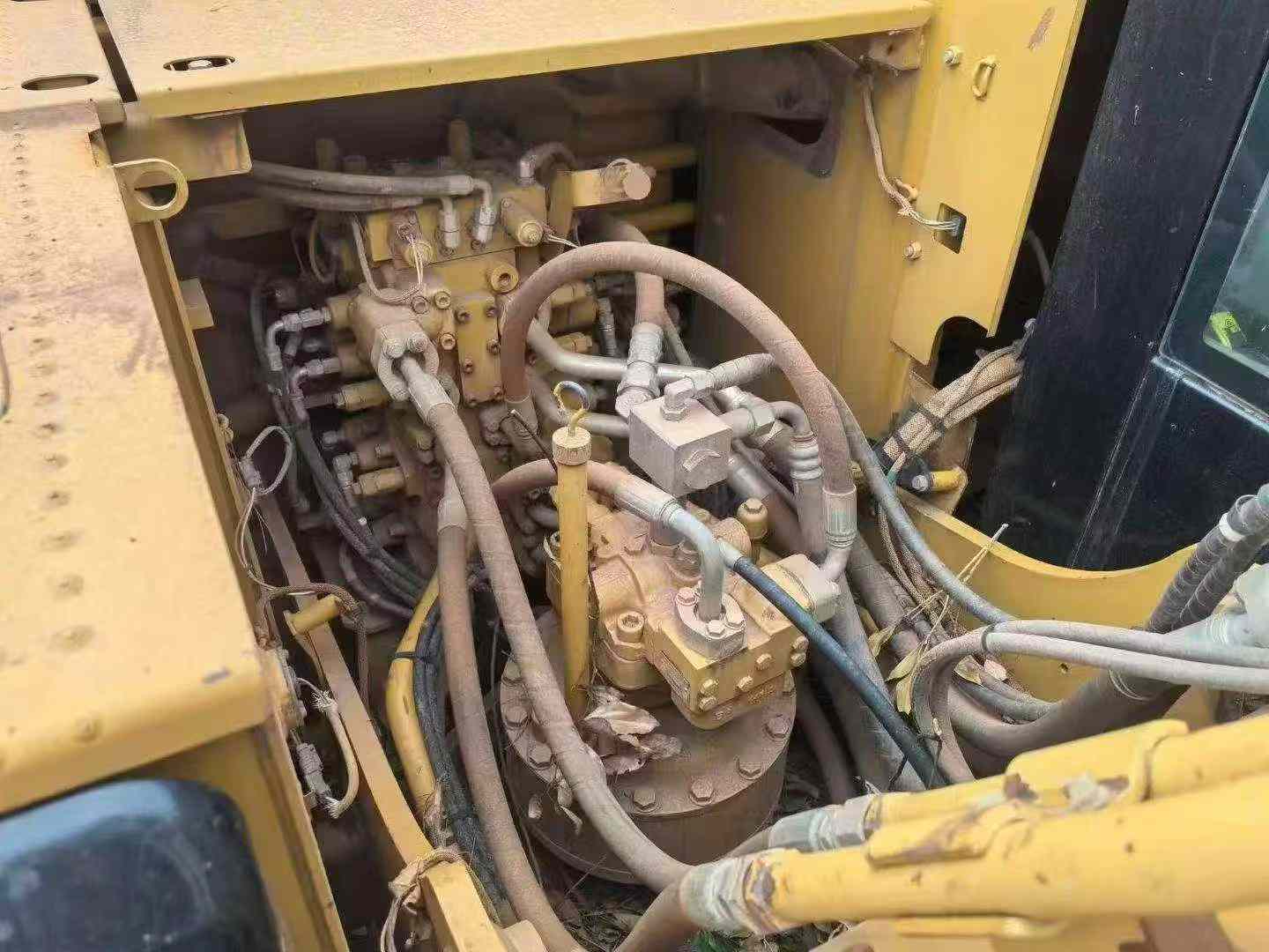 Buy Caterpillar 320E Used Excavator / 7