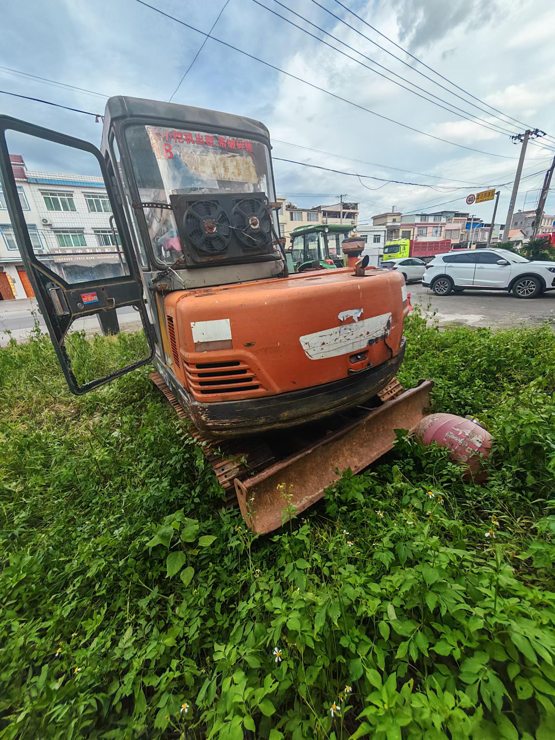 Buy Doosan DH55 Used Excavator / 3