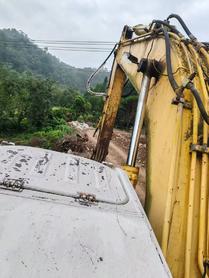 Buy Sumitomo SH200A3 Used Excavator / 5 Buy Sumitomo SH200A3 Used Excavator / 5