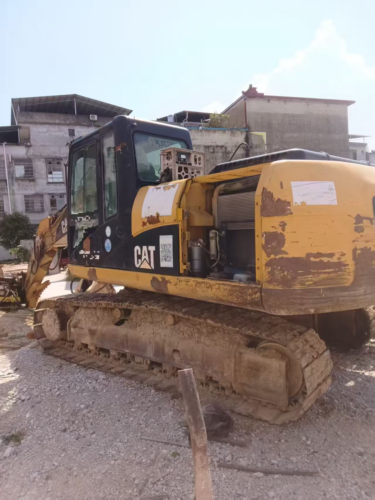 Buy Caterpillar 320D Used Excavator / 2