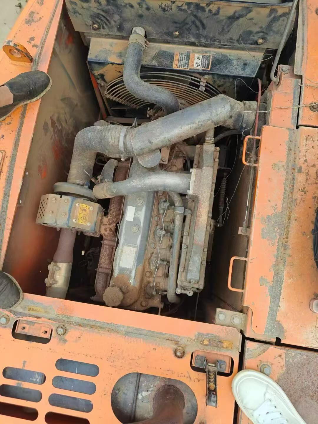 Buy Doosan DH150-7 Used Excavator / 6 Buy Doosan DH150-7 Used Excavator / 6
