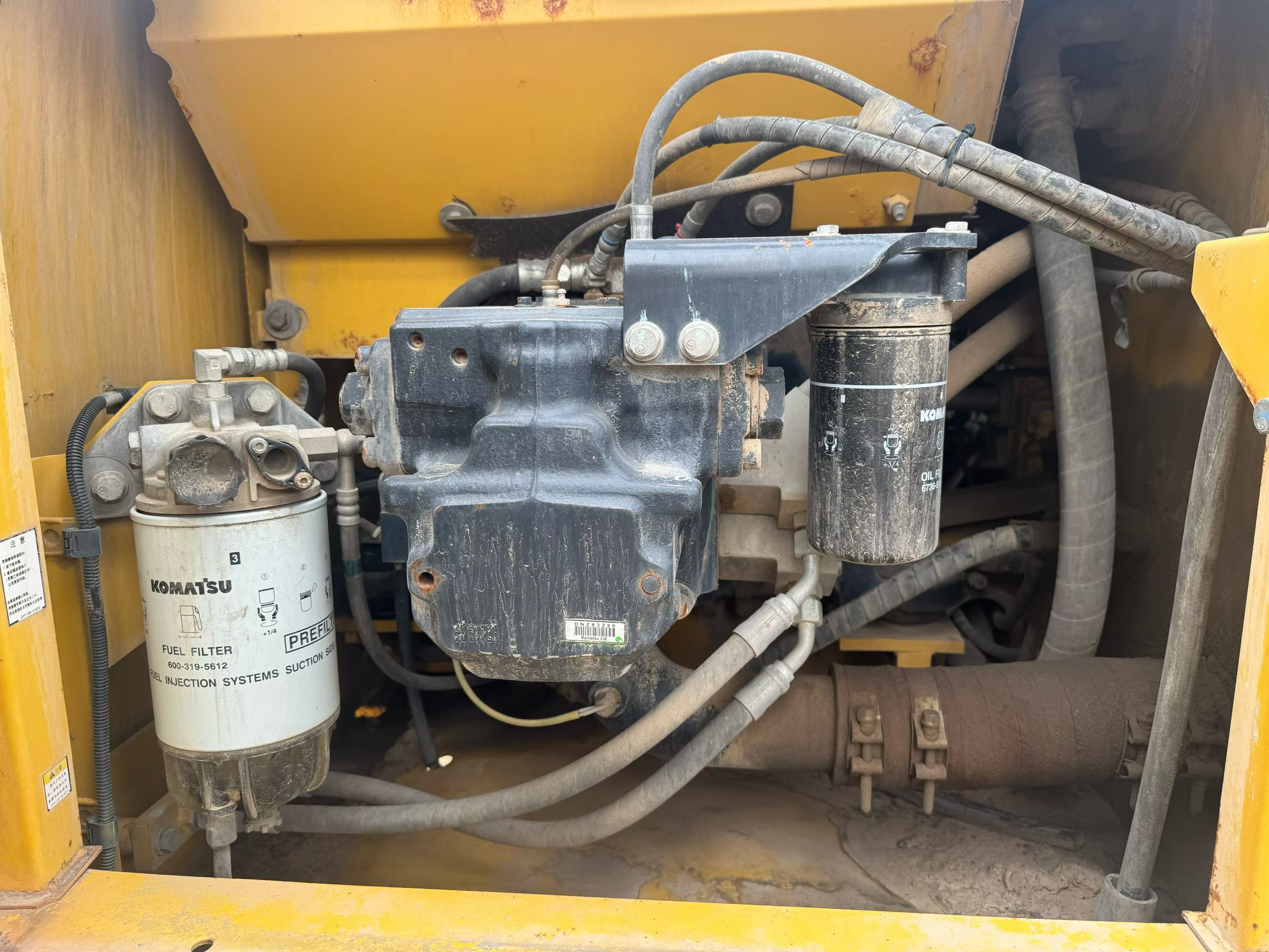 Buy Komatsu PC210 Used Excavator / 2