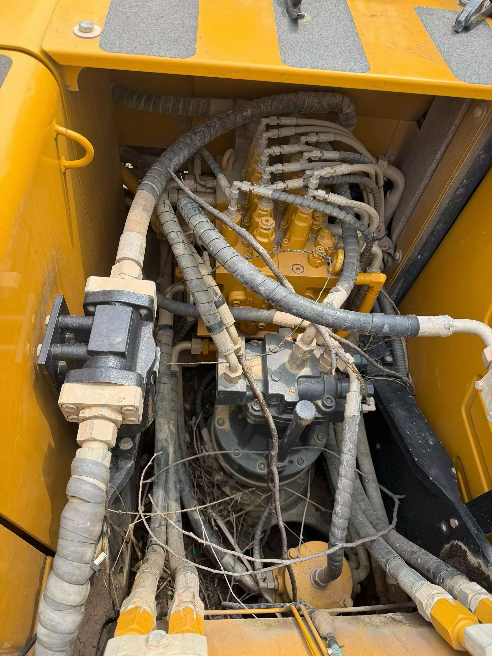Buy Sany SY135 Used Excavator / 6